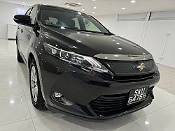 Toyota Harrier Premium 2.0 Sunroof 2015 Rear Entertainment Brown